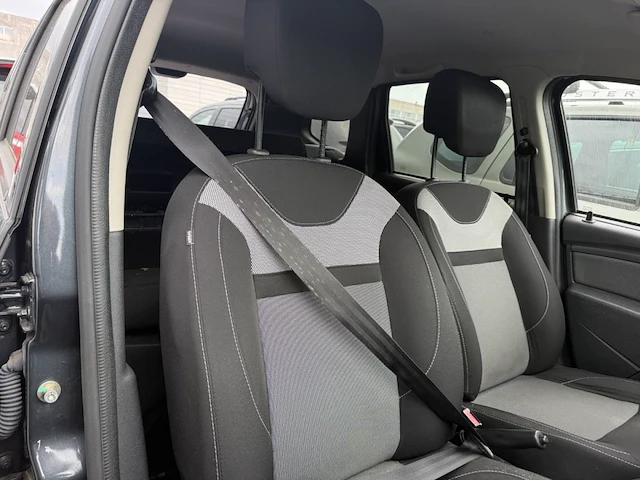 Dacia duster phase 2 1.2 tce 4x2 saga 125, 2017 - afbeelding 13 van  21