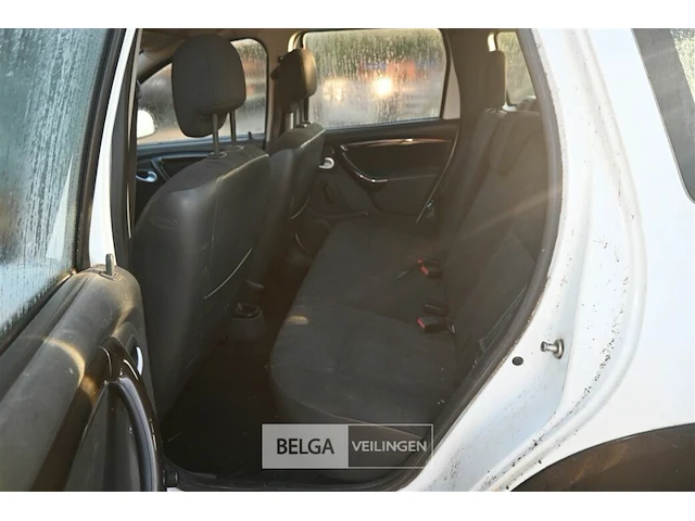 Dacia duster stationwagen - afbeelding 21 van  25
