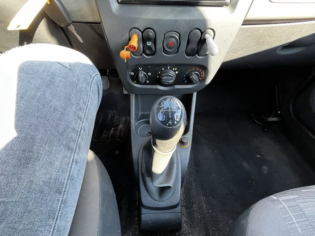 Dacia logan 1.2i logan 75, 2011 - afbeelding 2 van  26