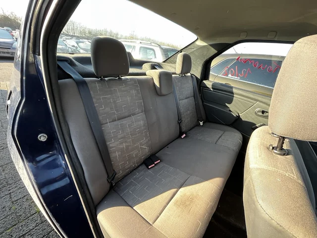 Dacia logan 1.2i logan 75, 2011 - afbeelding 9 van  26