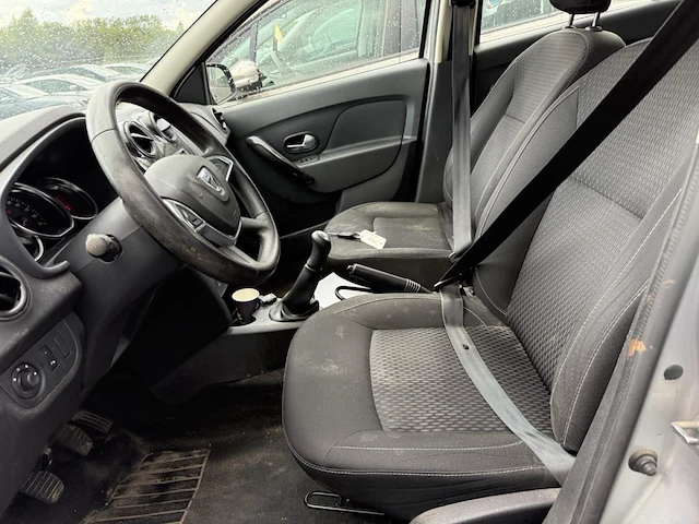 Dacia logan logan 1.0i sce laureate 73, 2018 - afbeelding 28 van  30