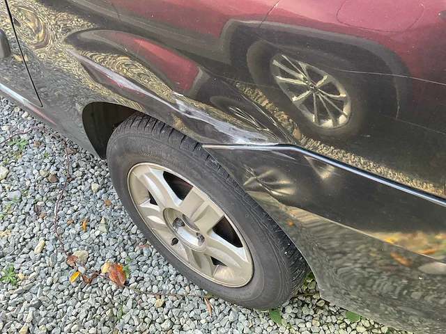 Dacia logan personenauto - afbeelding 6 van  17