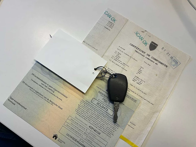 Dacia logan personenauto - afbeelding 8 van  17