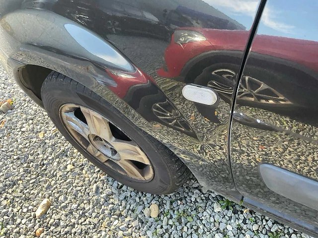 Dacia logan personenauto - afbeelding 9 van  17