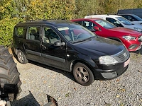 Dacia logan personenauto - afbeelding 12 van  17