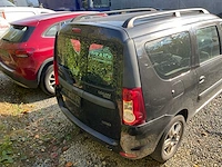 Dacia logan personenauto - afbeelding 14 van  17