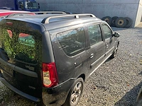 Dacia logan personenauto - afbeelding 15 van  17