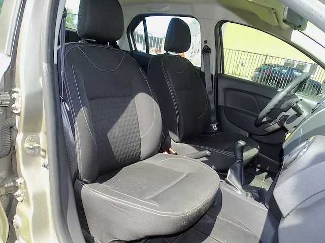 Dacia logan tce - afbeelding 14 van  50