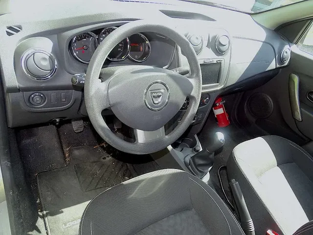Dacia logan tce - afbeelding 28 van  50