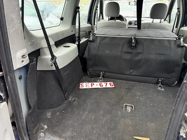 Dacia logan,2010 - afbeelding 11 van  34