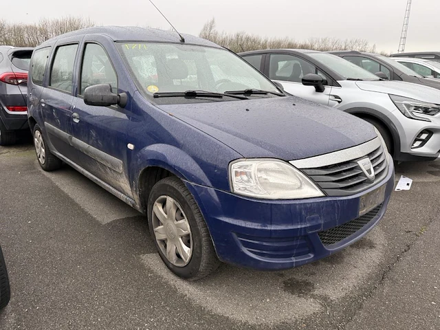 Dacia logan,2010 - afbeelding 23 van  34