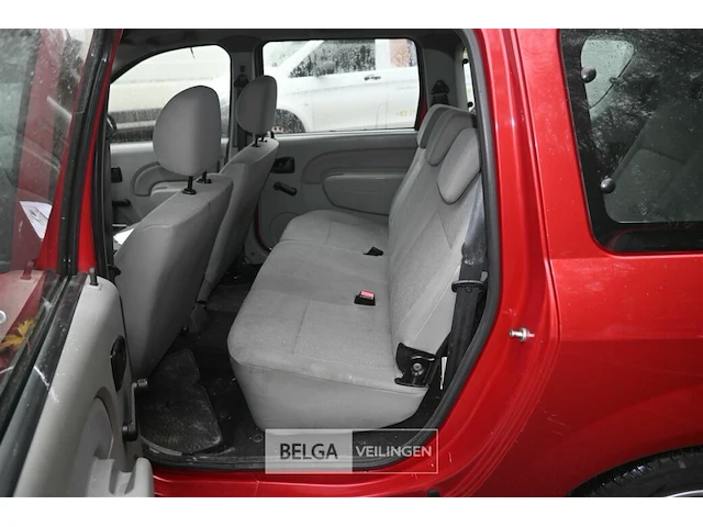 Dacia logan - afbeelding 14 van  21