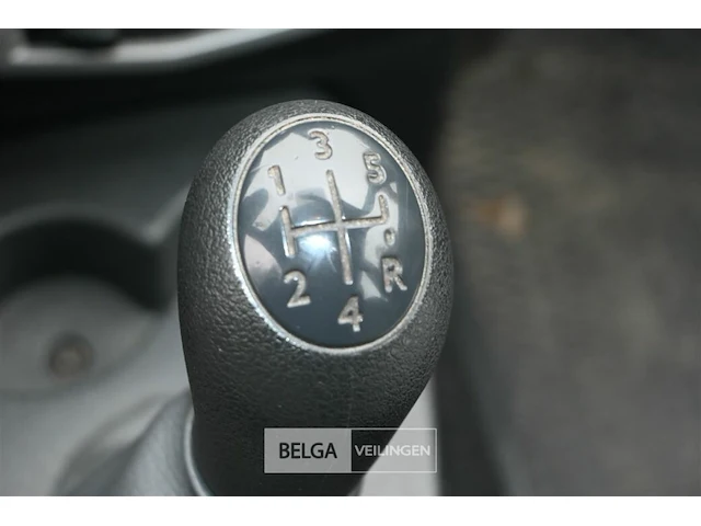 Dacia logan - afbeelding 19 van  21