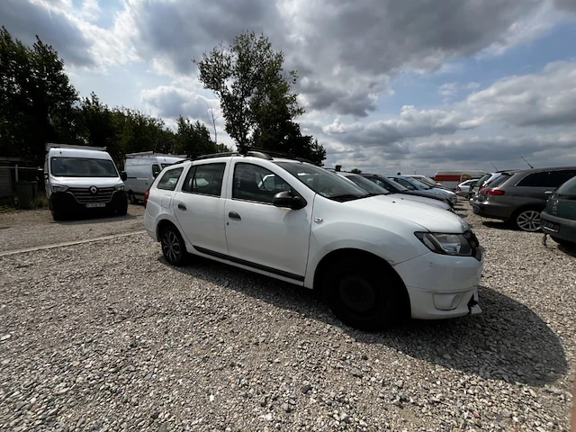 Dacia logan - afbeelding 6 van  12