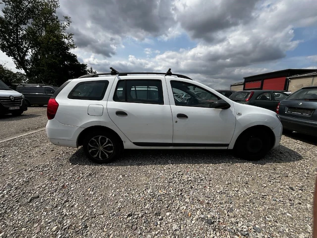 Dacia logan - afbeelding 7 van  12
