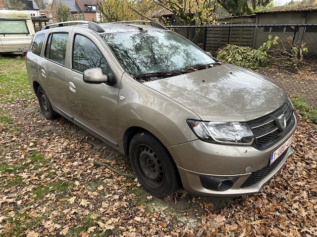 Dacia logan - afbeelding 10 van  16