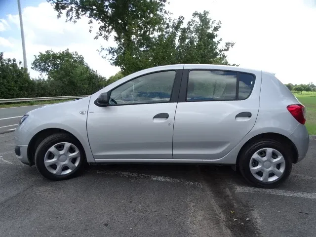 Dacia sandero - 2016 - uu15sda1556118914 - afbeelding 10 van  16