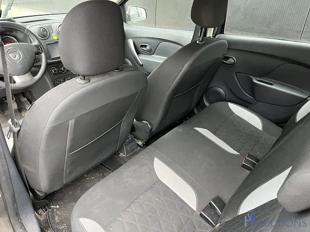 Dacia sandero - 2016 - afbeelding 11 van  12