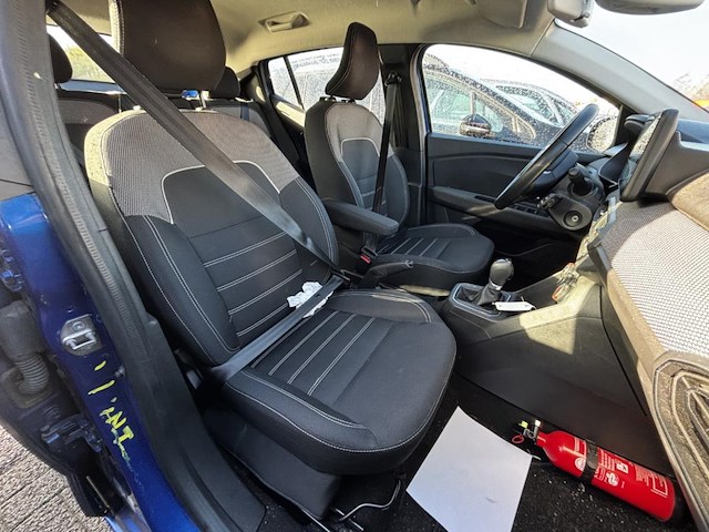 Dacia sandero 1.0 tce comfort cvt 91 at,2022 - afbeelding 15 van  39