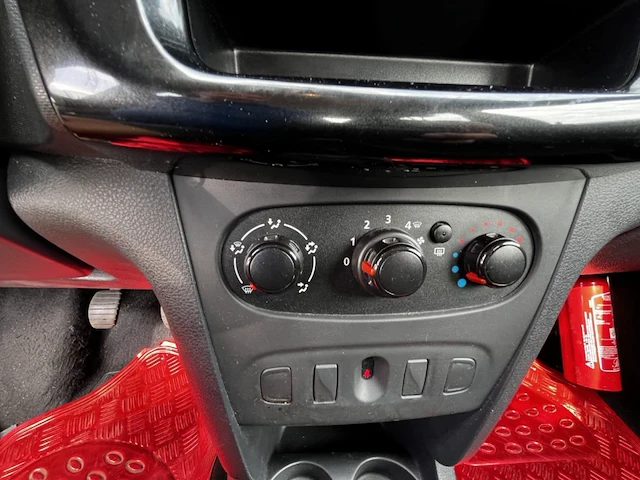 Dacia sandero 1,0i sce 73 - afbeelding 2 van  26