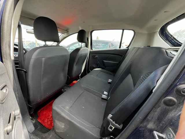 Dacia sandero 1,0i sce 73 - afbeelding 8 van  26