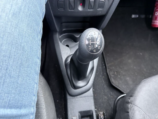 Dacia sandero 1.0i sce ambiance 73, 2017 - afbeelding 4 van  30