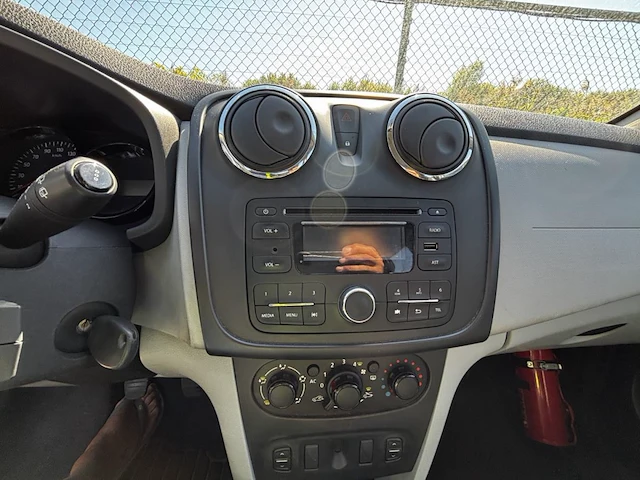 Dacia sandero 1.2i ambiance 75, 2013 - afbeelding 10 van  29