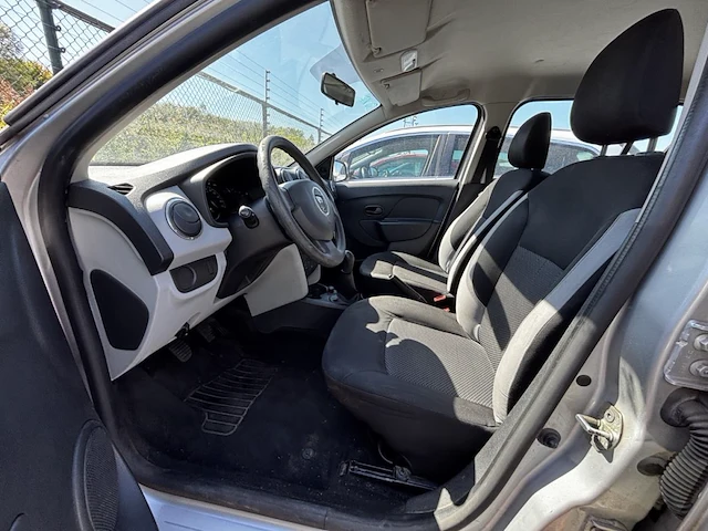 Dacia sandero 1.2i ambiance 75, 2013 - afbeelding 17 van  29