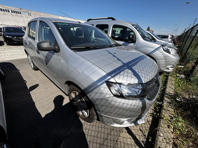 Dacia sandero 1.2i ambiance 75, 2013 - afbeelding 3 van  29