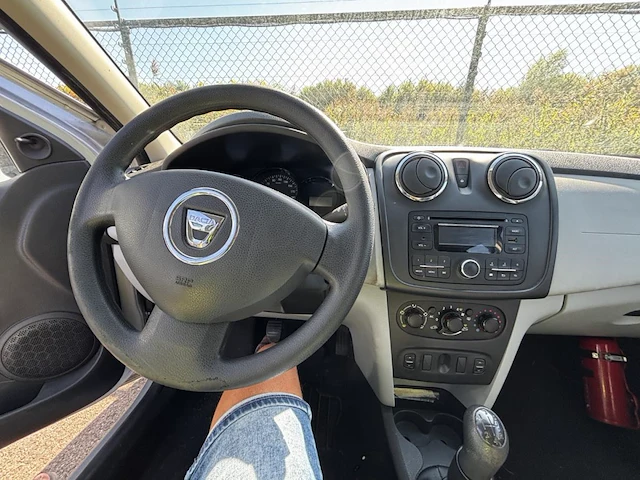 Dacia sandero 1.2i ambiance 75, 2013 - afbeelding 9 van  29