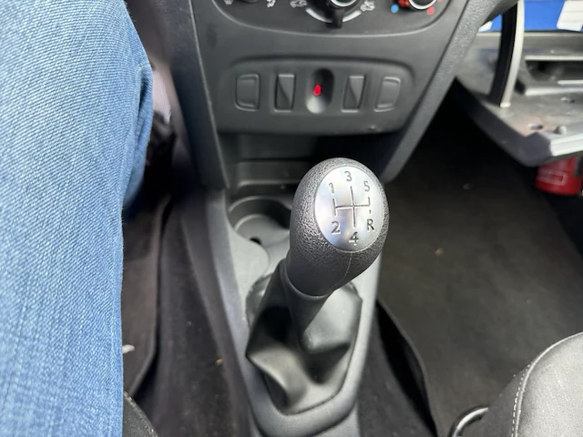Dacia sandero 1.5 blue dci laureate (eu6.2) 75,2020 - afbeelding 5 van  26