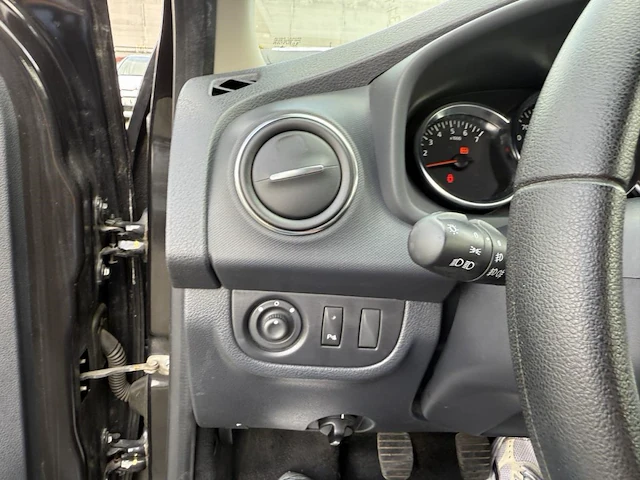 Dacia sandero 1.5 blue dci laureate (eu6.2) 75,2020 - afbeelding 8 van  26