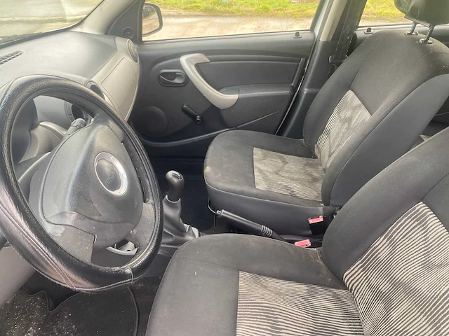 Dacia sandero, 2010 - afbeelding 4 van  25