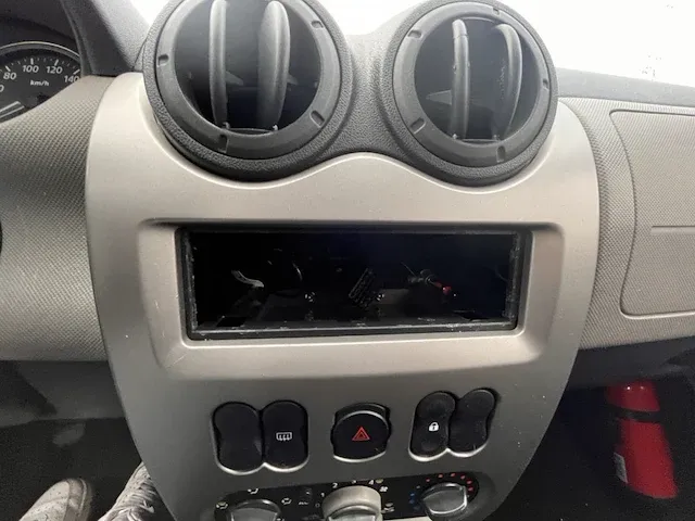 Dacia sandero, 2011 - afbeelding 14 van  29