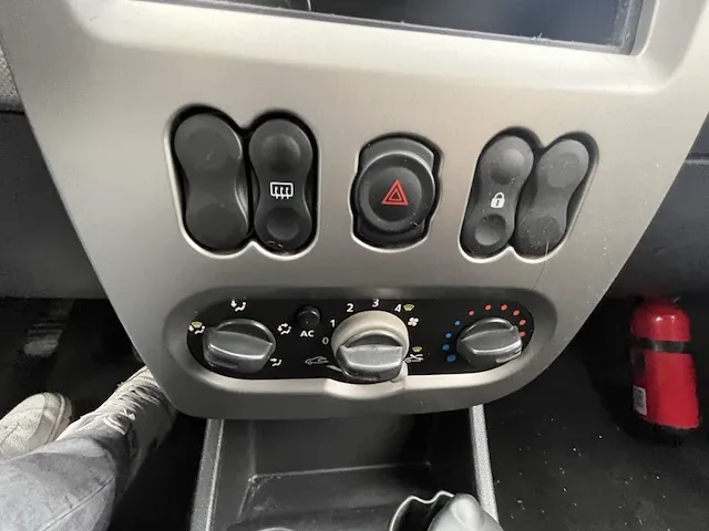 Dacia sandero, 2011 - afbeelding 15 van  29