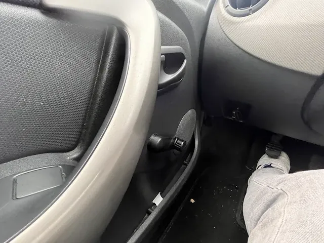 Dacia sandero, 2011 - afbeelding 18 van  29