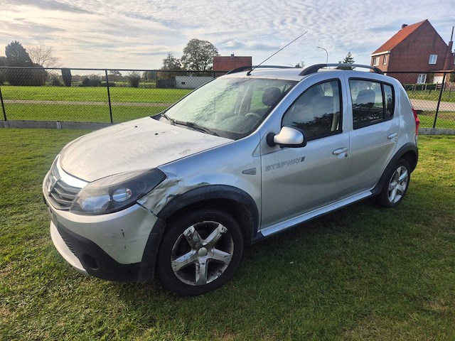 Dacia sandero personenauto 2012 - afbeelding 1 van  16