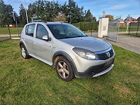 Dacia sandero personenauto 2012 - afbeelding 9 van  16