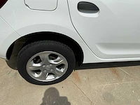 Dacia sandero personenauto - afbeelding 13 van  14