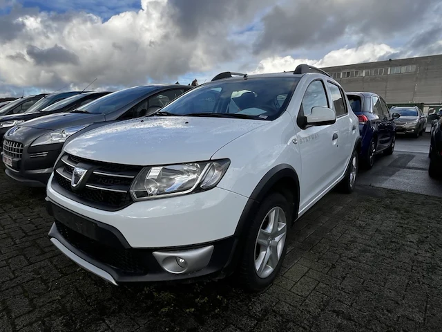 Dacia sandero stepway 0.9 tce stepway plus,2014 - afbeelding 1 van  29