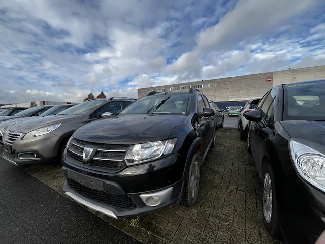 Dacia sandero stepway 0.9 tce stepway plus,2015 - afbeelding 1 van  35