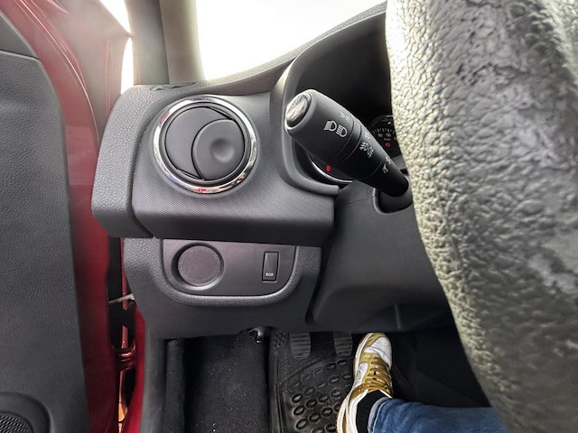 Dacia sandero stepway 0.9 tce stepway,2013 - afbeelding 8 van  25