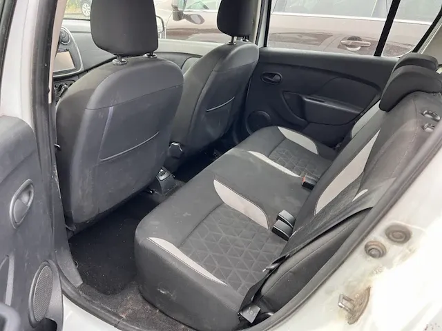 Dacia sandero stepway 1.5 dci stepway plus 90, 2015 - afbeelding 8 van  22