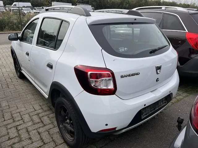 Dacia sandero stepway 1.5 dci stepway plus 90, 2015 - afbeelding 18 van  22