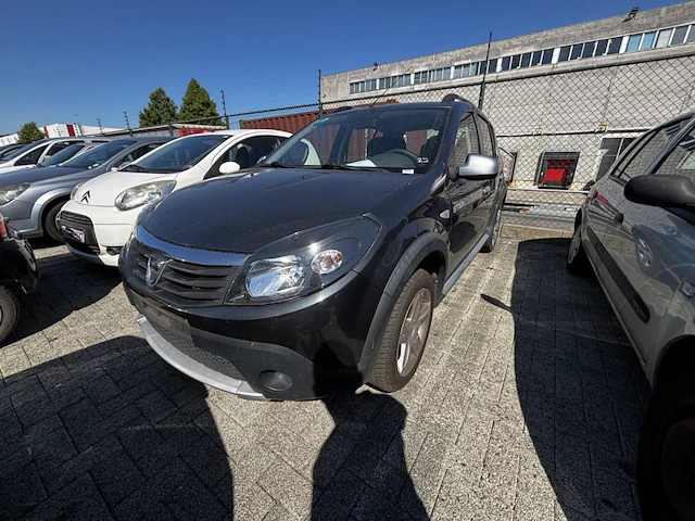 Dacia sandero stepway 1.6i stepway 85, 2012 - afbeelding 1 van  32