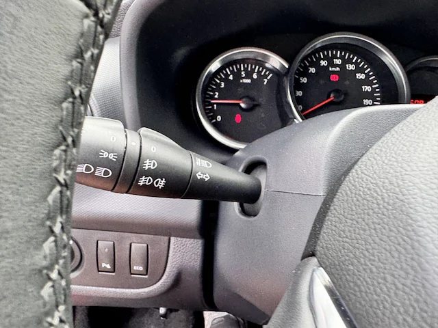 Dacia sandero stepway laureate tce 90,sandero stepway laureate tce 90 - afbeelding 6 van  21