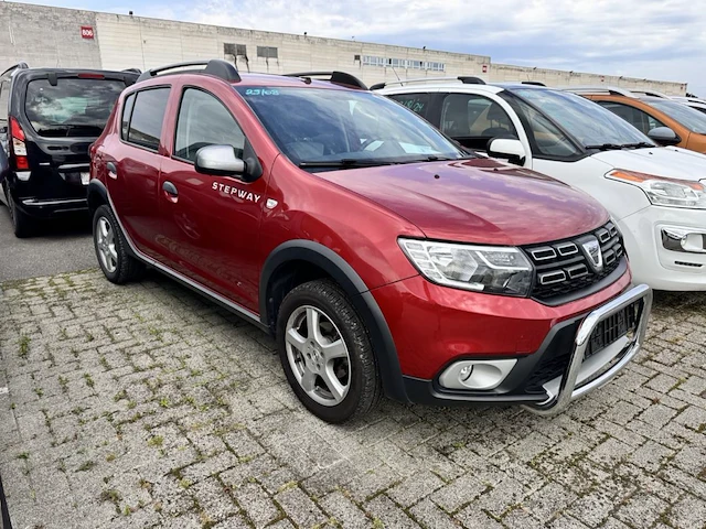 Dacia sandero stepway laureate tce 90,sandero stepway laureate tce 90 - afbeelding 15 van  21
