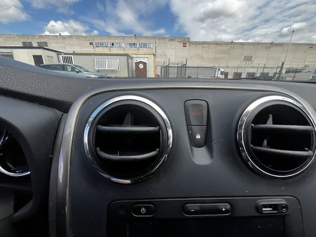 Dacia sandero stepway sandero stepway 0.9 tce stepway plus 90, 2015 - afbeelding 44 van  44