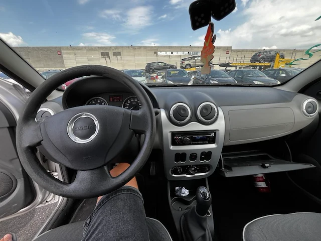 Dacia sandero - afbeelding 21 van  22