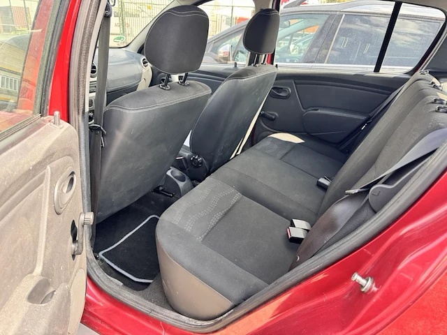 Dacia sandero - afbeelding 7 van  26